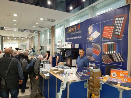 Veletrh Sběratel se v Praze koná 3x ročně. Vedle jarního veletrhu Sběratel můžete navštívit 4. - 5. září podzimní veletrh Sběratel na výstavišti PVA Expo Praha a 20. - 21. listopadu vánoční veletrh Sběratel v hotelu Olympik Praha.  